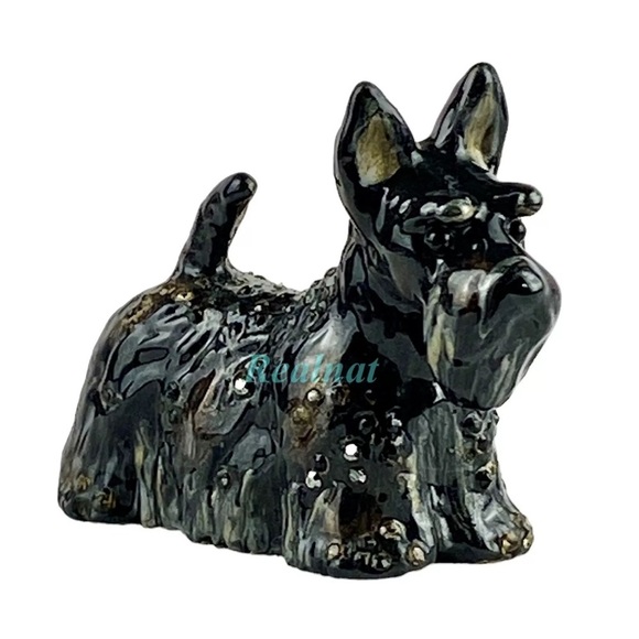 JAY STRONGWATER SEATED MINI SCOTTIE DOG FIGURINE LTD 204 of 500 SWAROVSKI
5064 - Picture 4 of 6